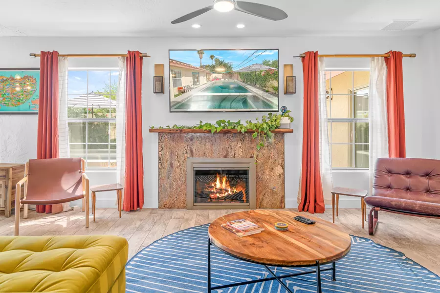 3863 E Calle San Antonio, Palm Springs, CA 92264