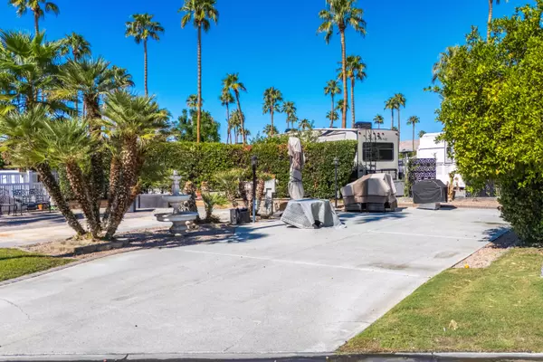 Cathedral City, CA 92234,69411 Ramon Rd #443