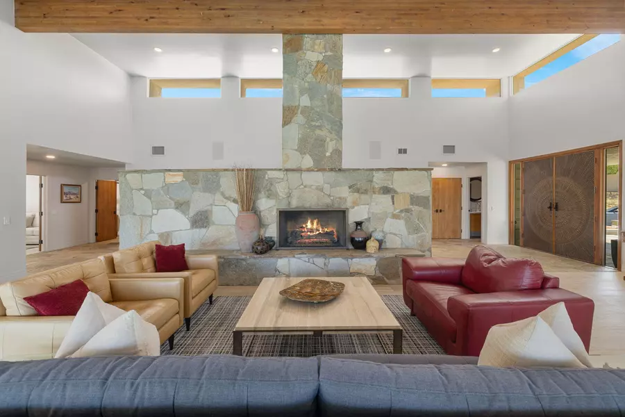 49260 Sunrose LN, Palm Desert, CA 92260