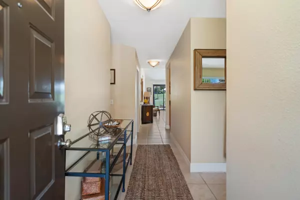 Palm Desert, CA 92211,76237 Impatiens CIR