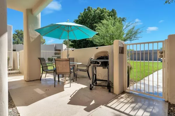 Cathedral City, CA 92234,67278 S Chimayo DR