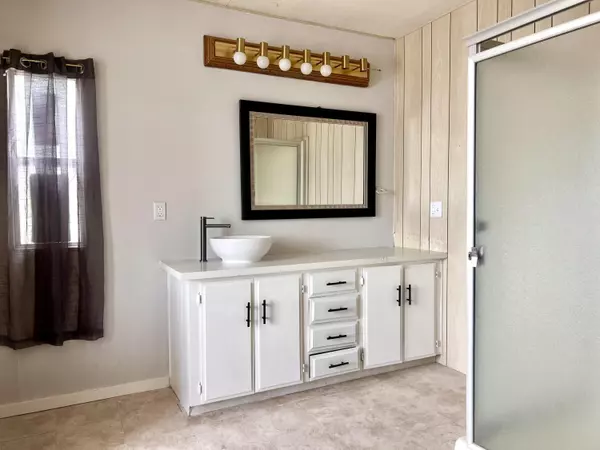 Mecca, CA 92254,99380 Dolphin DR