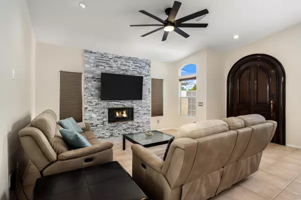 Cathedral City, CA 92234,68115 Peladora RD