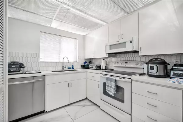 Indio, CA 92201,48649 Eisenhower DR