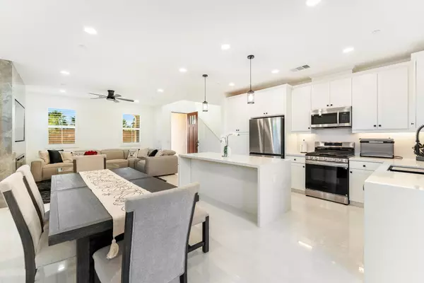 Cathedral City, CA 92234,617 Via Firenze