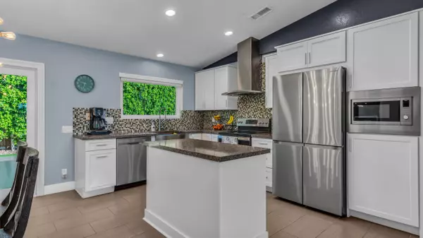 Palm Desert, CA 92211,77340 Florida AVE