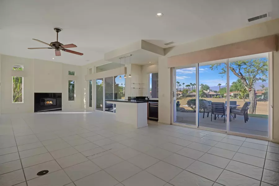 830 Hawk Hill TRL, Palm Desert, CA 92211