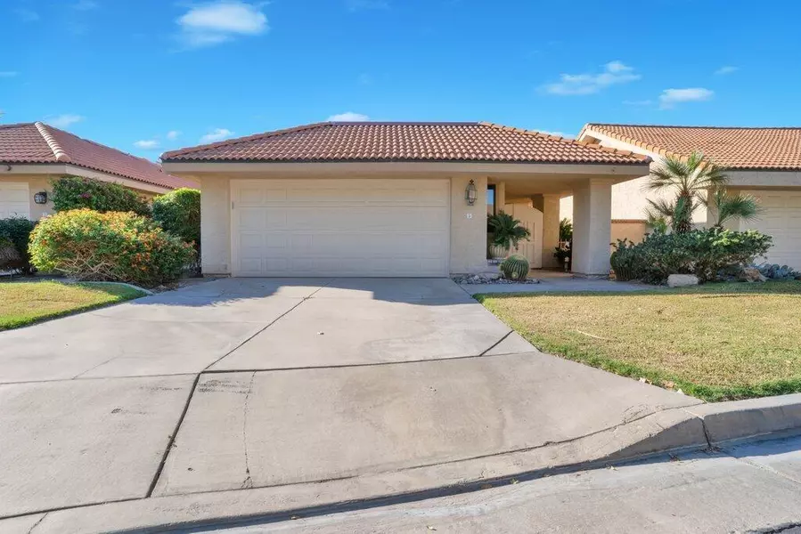 5 Acapulco Drive DR, Palm Desert, CA 92260