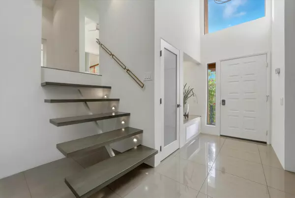 Palm Springs, CA 92262,287 S Civic DR