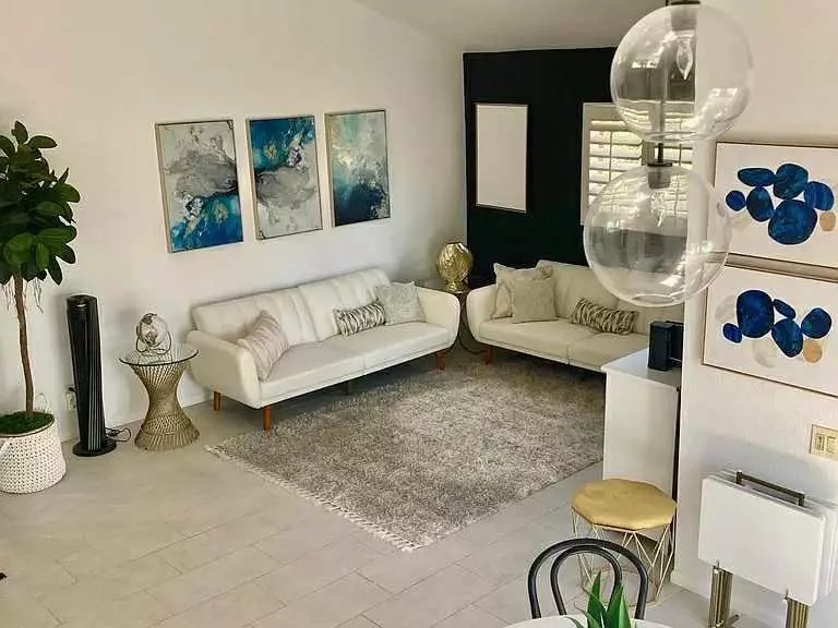 Palm Springs, CA 92264,1428 S Camino Real