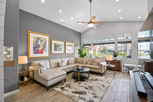 Murrieta, CA 92562,40216 Corte Peralta