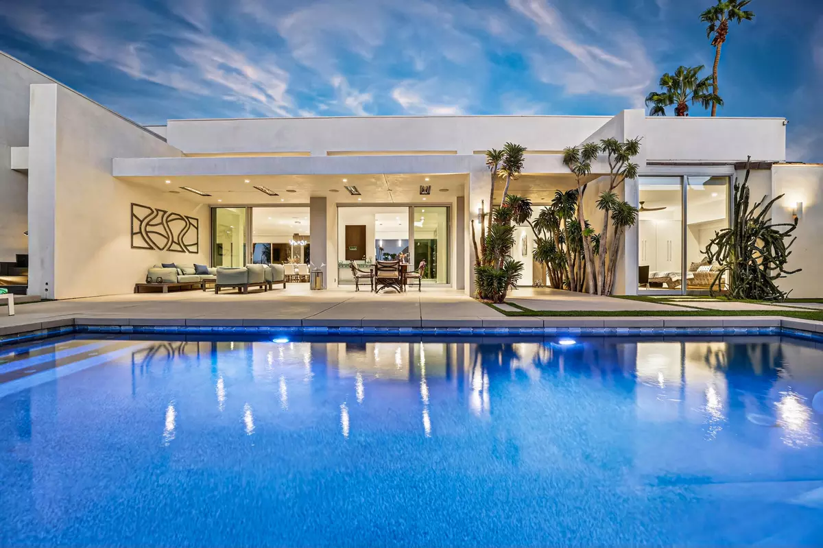 Palm Desert, CA 92260,49120 Sunrose LN