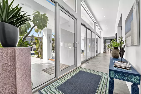 Palm Desert, CA 92260,49120 Sunrose LN