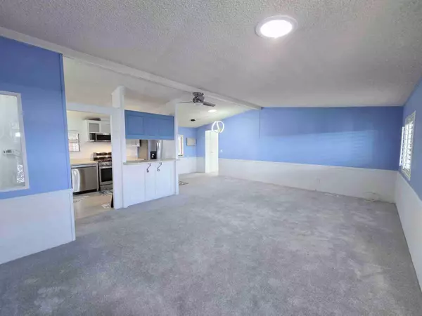 Desert Hot Springs, CA 92240,15300 Palm DR #114