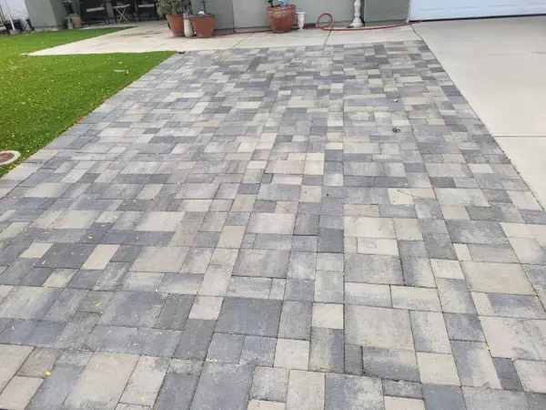 San Jacinto, CA 92582,1992 Warwick ST