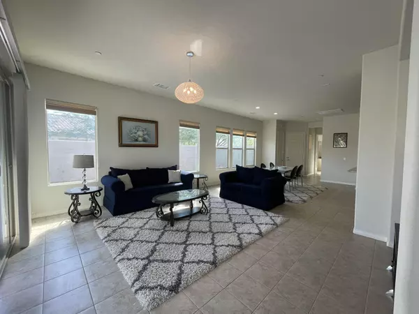 Rancho Mirage, CA 92270,69 Syrah