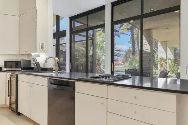 Bermuda Dunes, CA 92203,43721 Port Maria RD