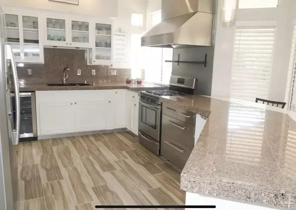 Cathedral City, CA 92234,69811 Willow LN