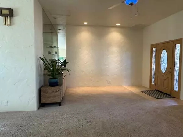 Palm Desert, CA 92211,77555 Delaware PL