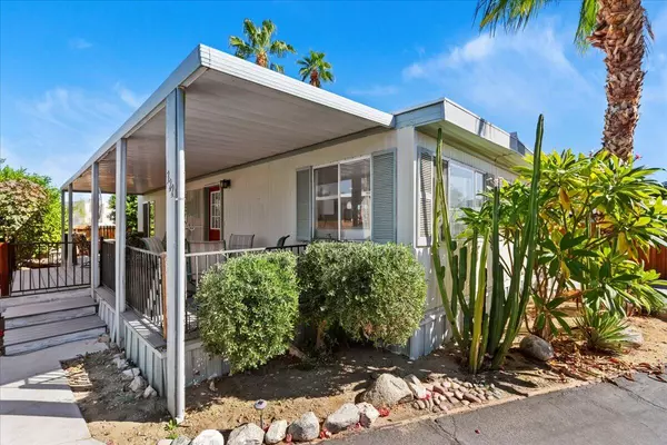 322 Logenita ST, Palm Springs, CA 92264