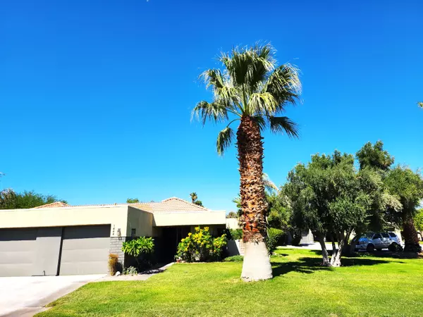 1444 Sunflower CIR, Palm Springs, CA 92262
