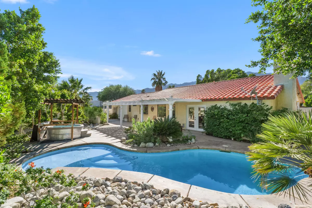 Palm Springs, CA 92262,2910 N Bahada RD