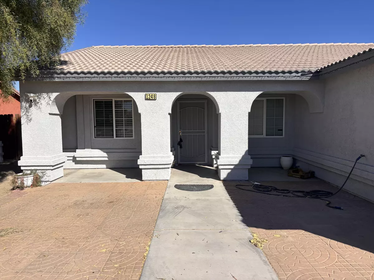 Thermal, CA 92274,1248 Malat AVE
