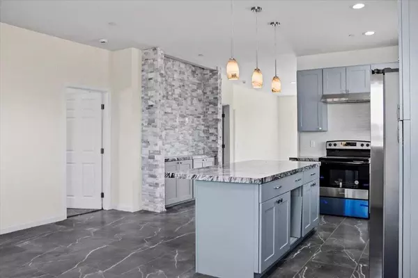 Joshua Tree, CA 92252,7608 Olympic RD