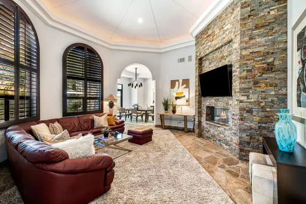 28 Clancy LN, Rancho Mirage, CA 92270