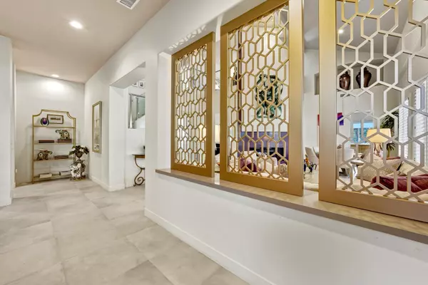 Rancho Mirage, CA 92270,134 E Kavenish DR