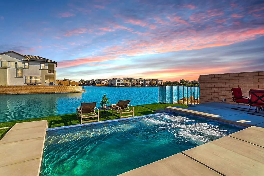 Indio, CA 92203,43180 Portuale CT