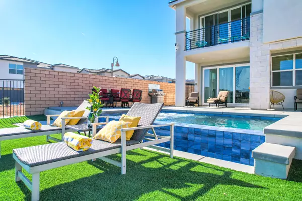 Indio, CA 92203,43180 Portuale CT