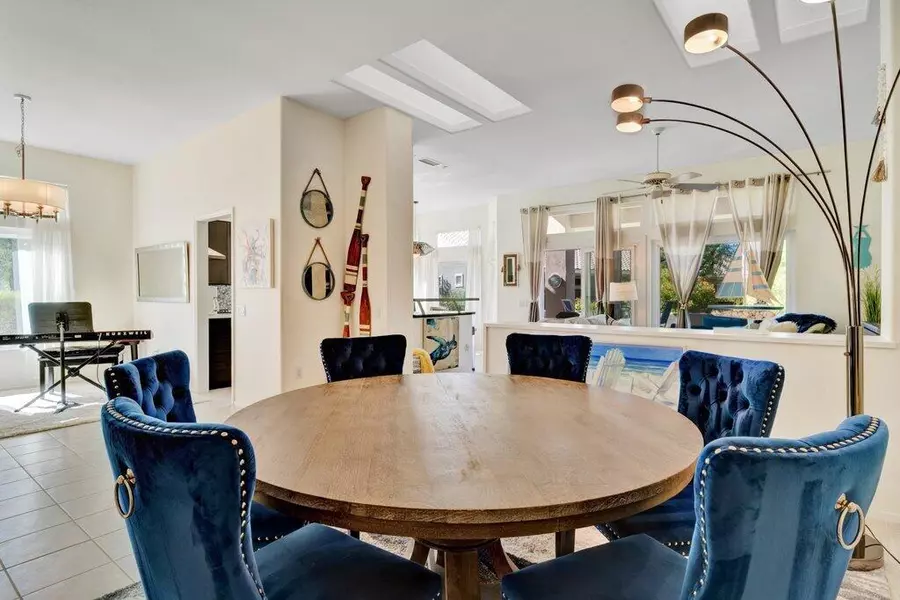 38635 Orangecrest RD, Palm Desert, CA 92211