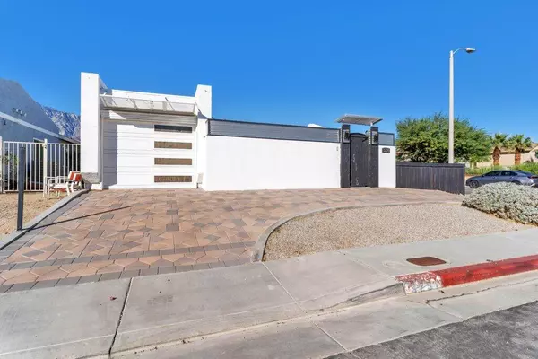 Palm Springs, CA 92262,3291 N Sandspring DR