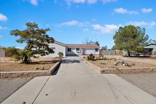 Apple Valley, CA 92308,12546 Navajo RD