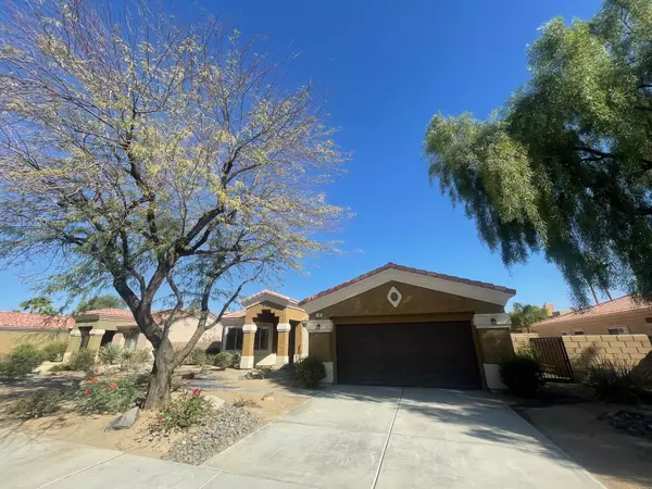 74082 Daisy LN, Palm Desert, CA 92211