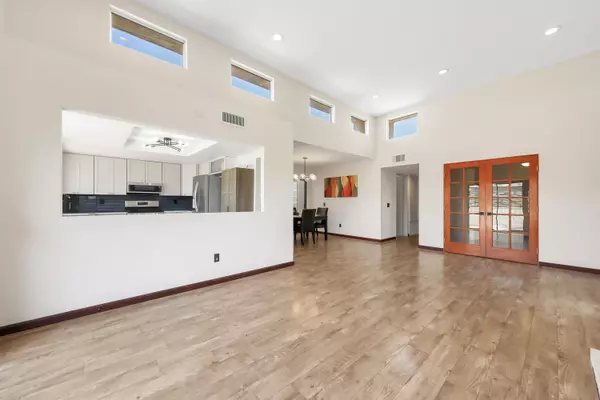 Palm Desert, CA 92260,41515 Navarre CT