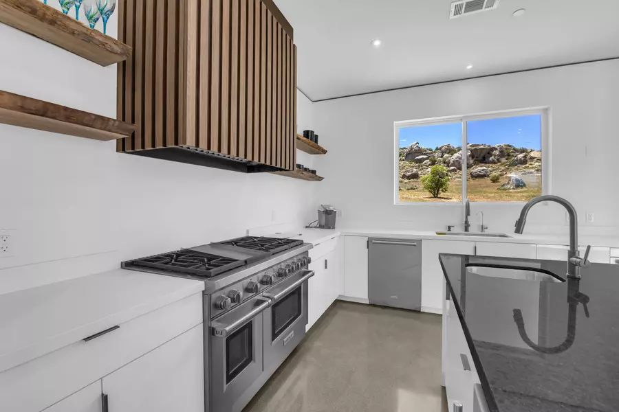 41265 Lakeshore BLVD, Aguanga, CA 92536