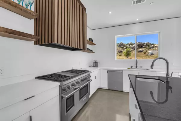 41265 Lakeshore BLVD, Aguanga, CA 92536