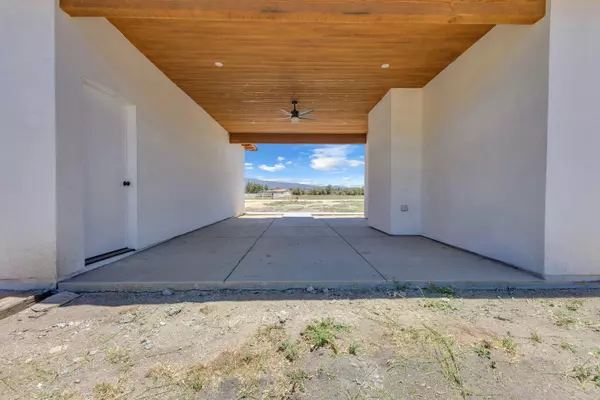 Aguanga, CA 92536,41265 Lakeshore BLVD