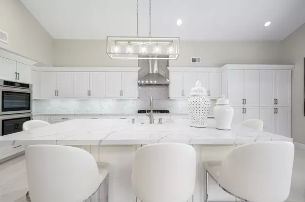 Palm Desert, CA 92211,198 Green Mountain DR