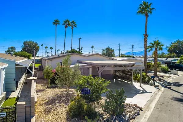 Thousand Palms, CA 92276,33204 Laredo CIR