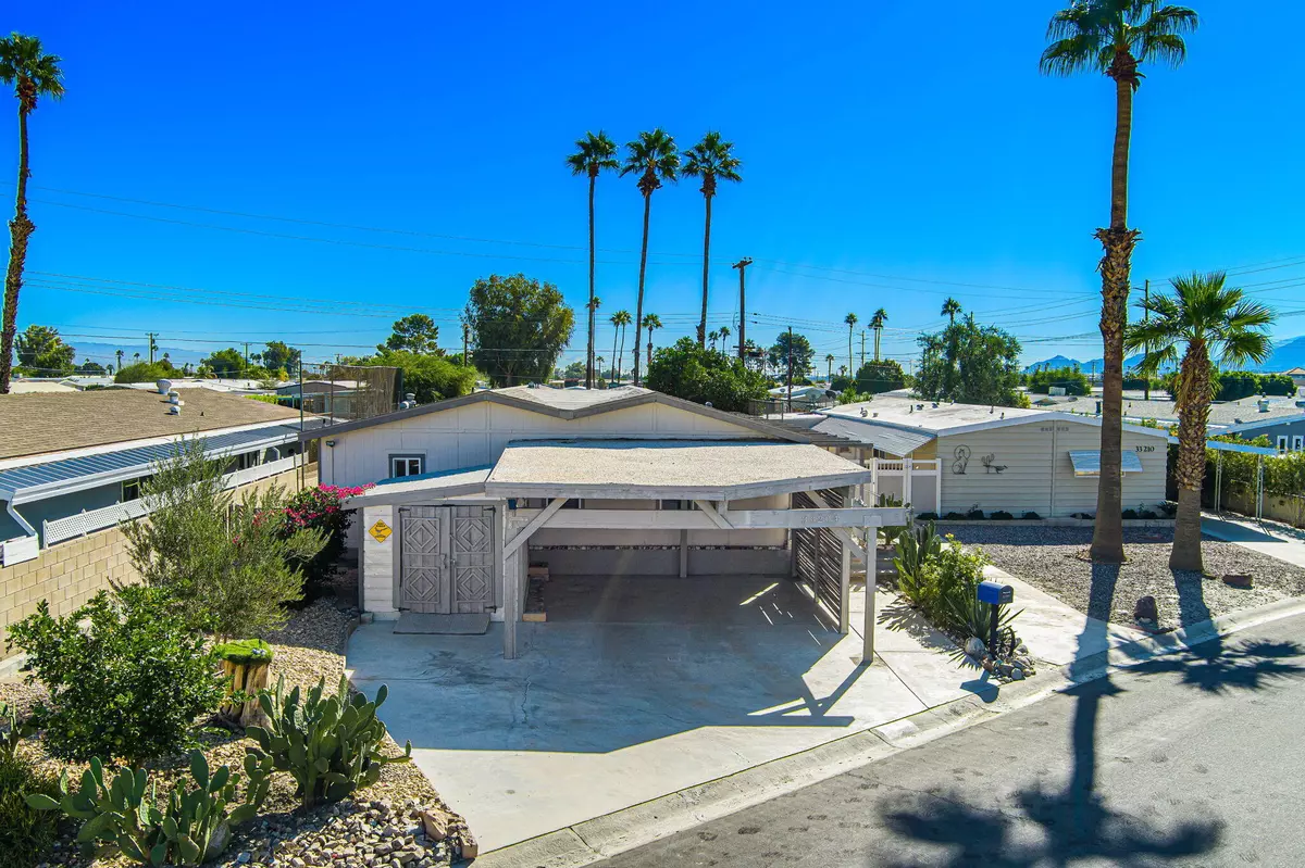 Thousand Palms, CA 92276,33204 Laredo CIR