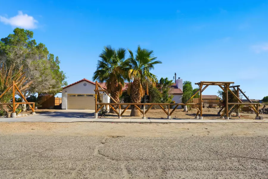 2352 Shore Isle AVE, Thermal, CA 92274