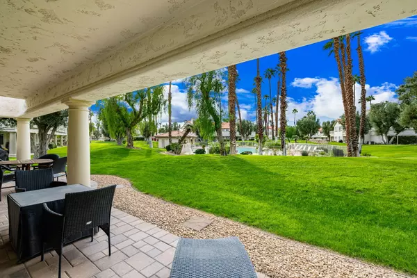 678 Vista Lago CIR, Palm Desert, CA 92211