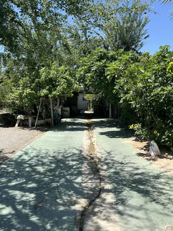 Coachella, CA 92236,84966 Calle Verde