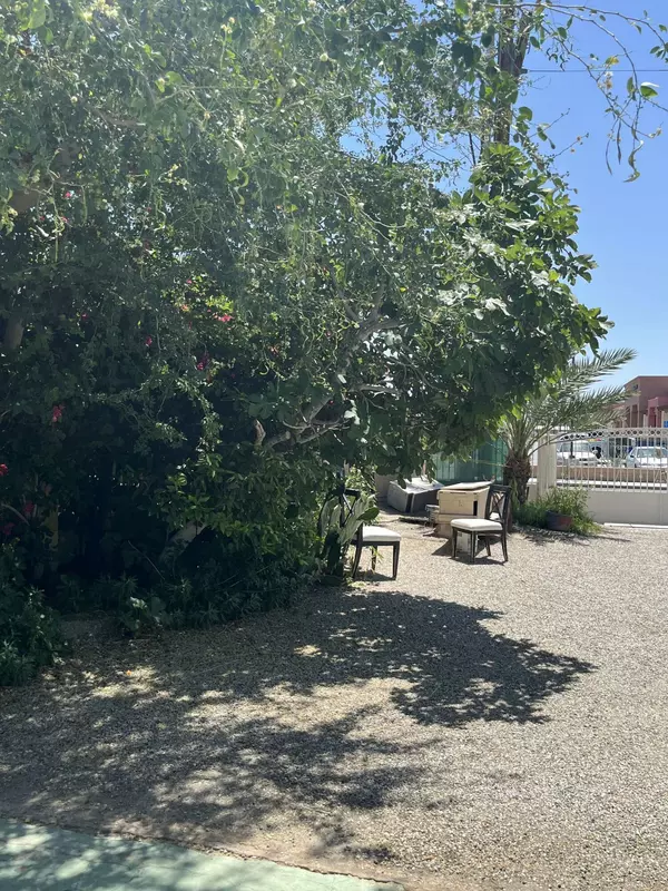 Coachella, CA 92236,84966 Calle Verde