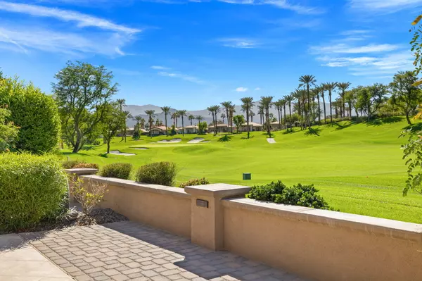 Palm Desert, CA 92211,263 Desert Holly DR