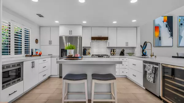 Palm Desert, CA 92211,39000 Gladiolus LN