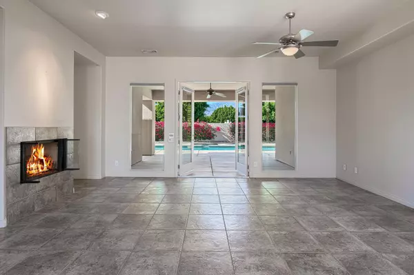 Rancho Mirage, CA 92270,3 Cartier CT